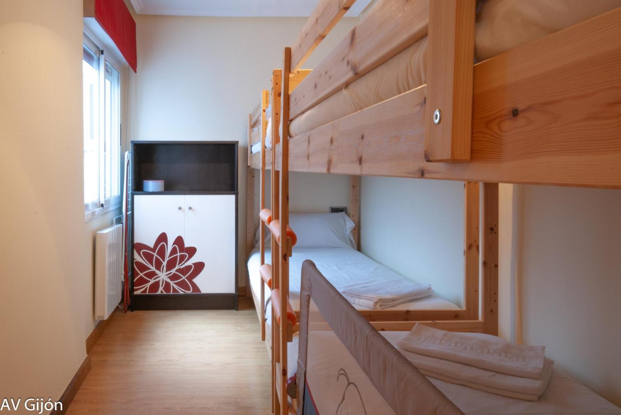 Av Premio Real 16 Apartment Gijon Exterior photo