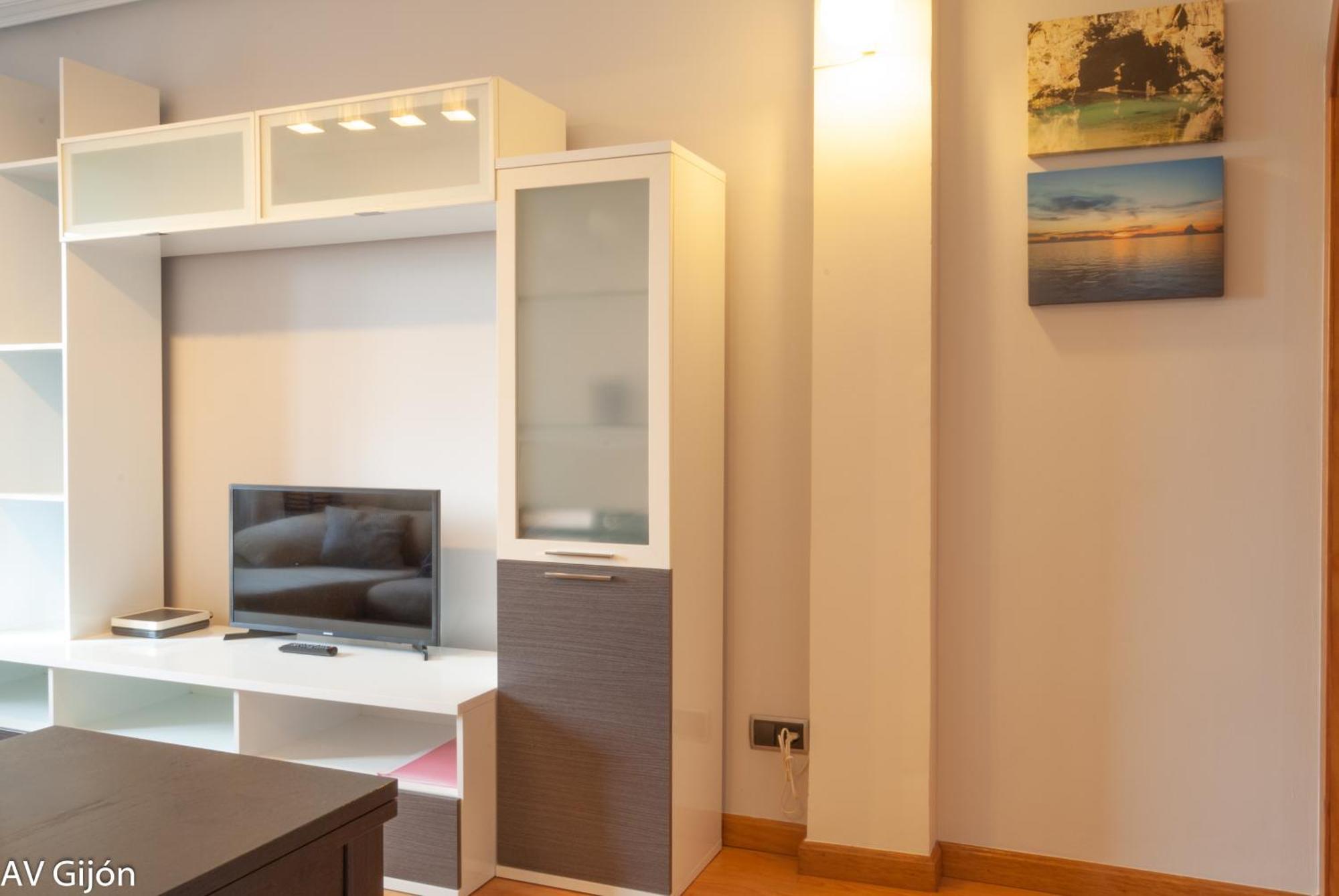 Av Premio Real 16 Apartment Gijon Exterior photo